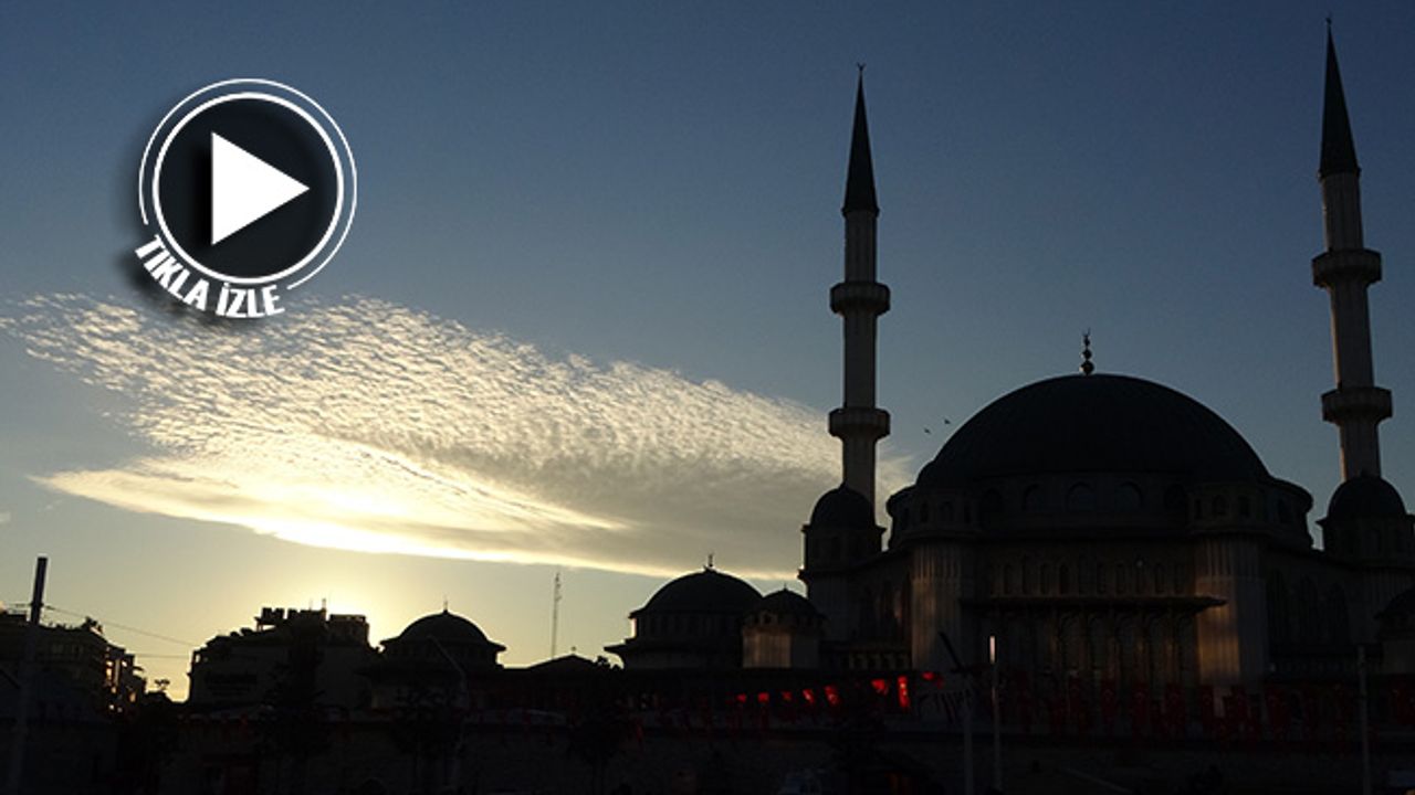 Taksim'de gün batımı manzarası hayran bıraktı