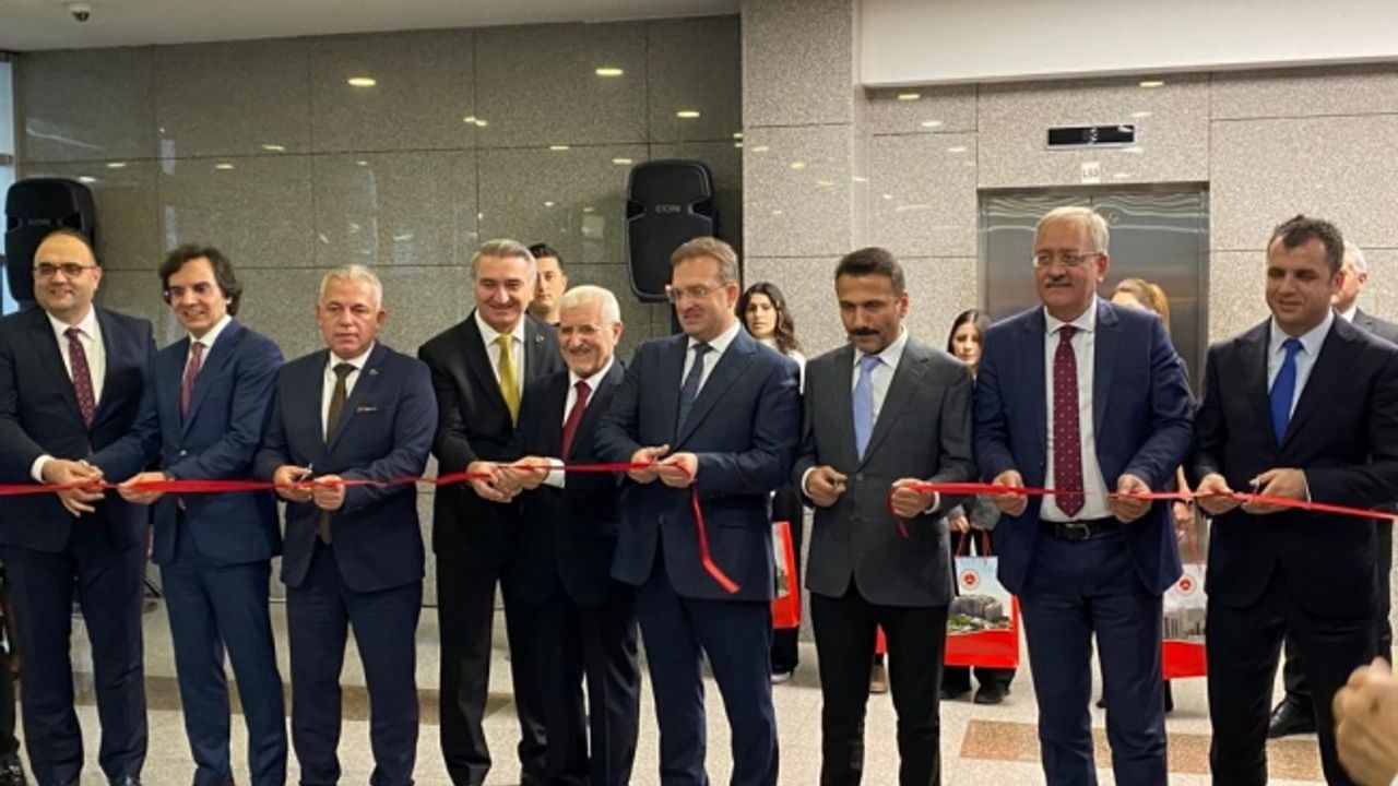 "Geçmişten günümüze yargı çalışanları giysileri" sergisi açıldı