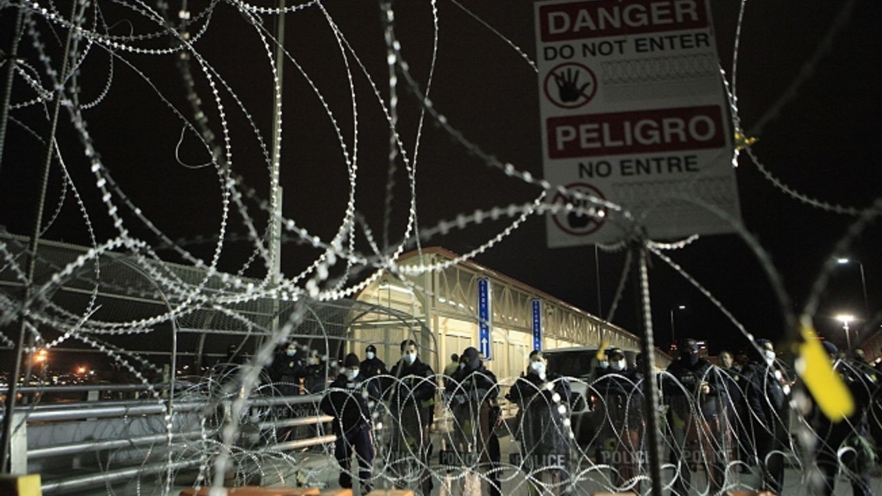 Meksika’dan ABD’ye geçmeye çalışan göçmen sınır duvarından düşerek öldü