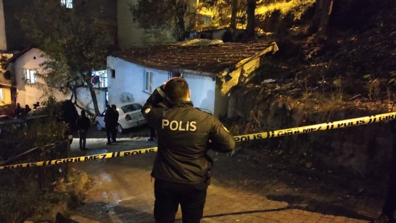 Şişli'de gecekonduda silahla vurulmuş halde 3 ceset bulundu