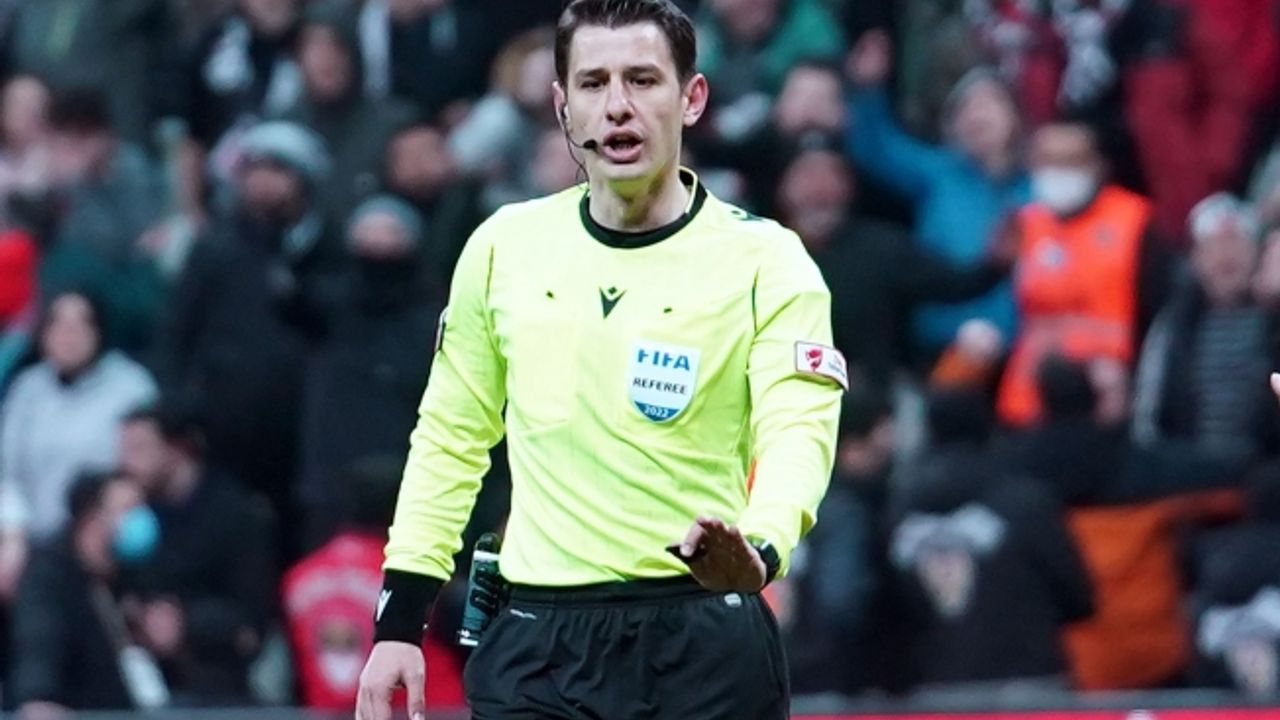 Trabzonspor - Fenerbahçe maçını Halil Umut Meler yönetecek