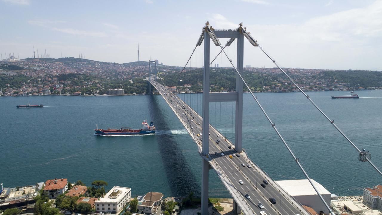 İstanbul Valiliği: Cumhuriyetin 100. yılı etkinlikleri kapsamında 15 Temmuz Şehitler Köprüsü trafiğe kapatılacak