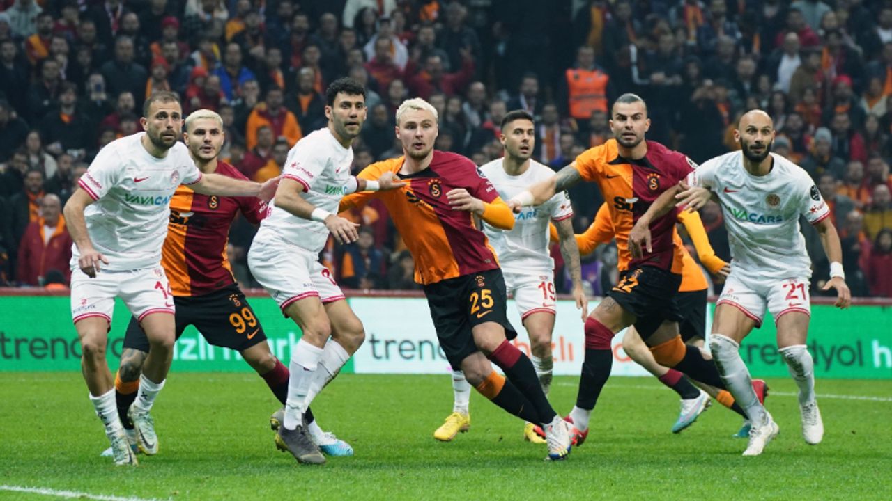 Antalyaspor ile Galatasaray 55. randevuda karşı karşıya: Aslan'ın galibiyet serisi sürecek mi?
