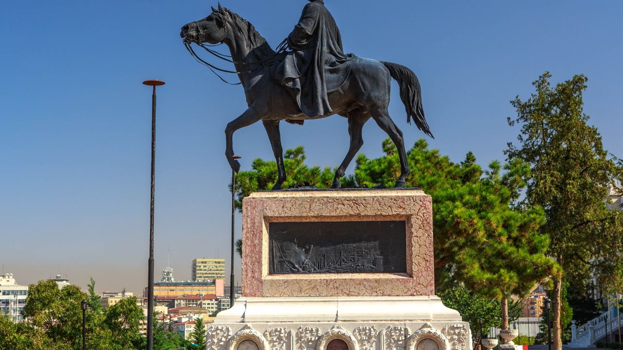 ‘Pietro Canonica ve Atatürk’ çalıştayı: Türkiye’deki en ünlü Atatürk heykellerinde imzası var