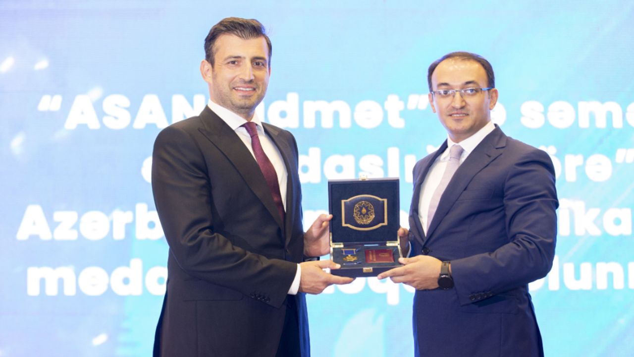 Selçuk Bayraktar, Azerbaycan'da 'İş Birliği Madalyası' ile ödüllendirildi
