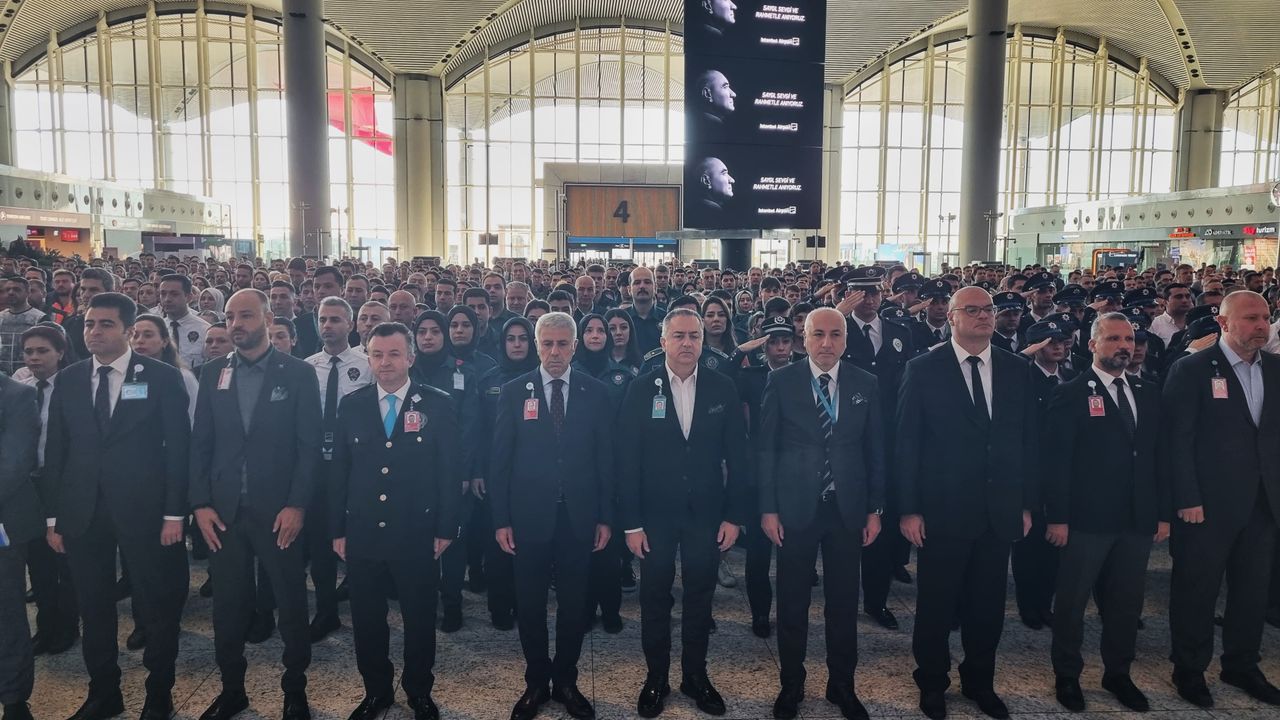 Gazi Mustafa Kemal Atatürk vefatının 85’inci yılında İstanbul Havalimanı’nda anıldı