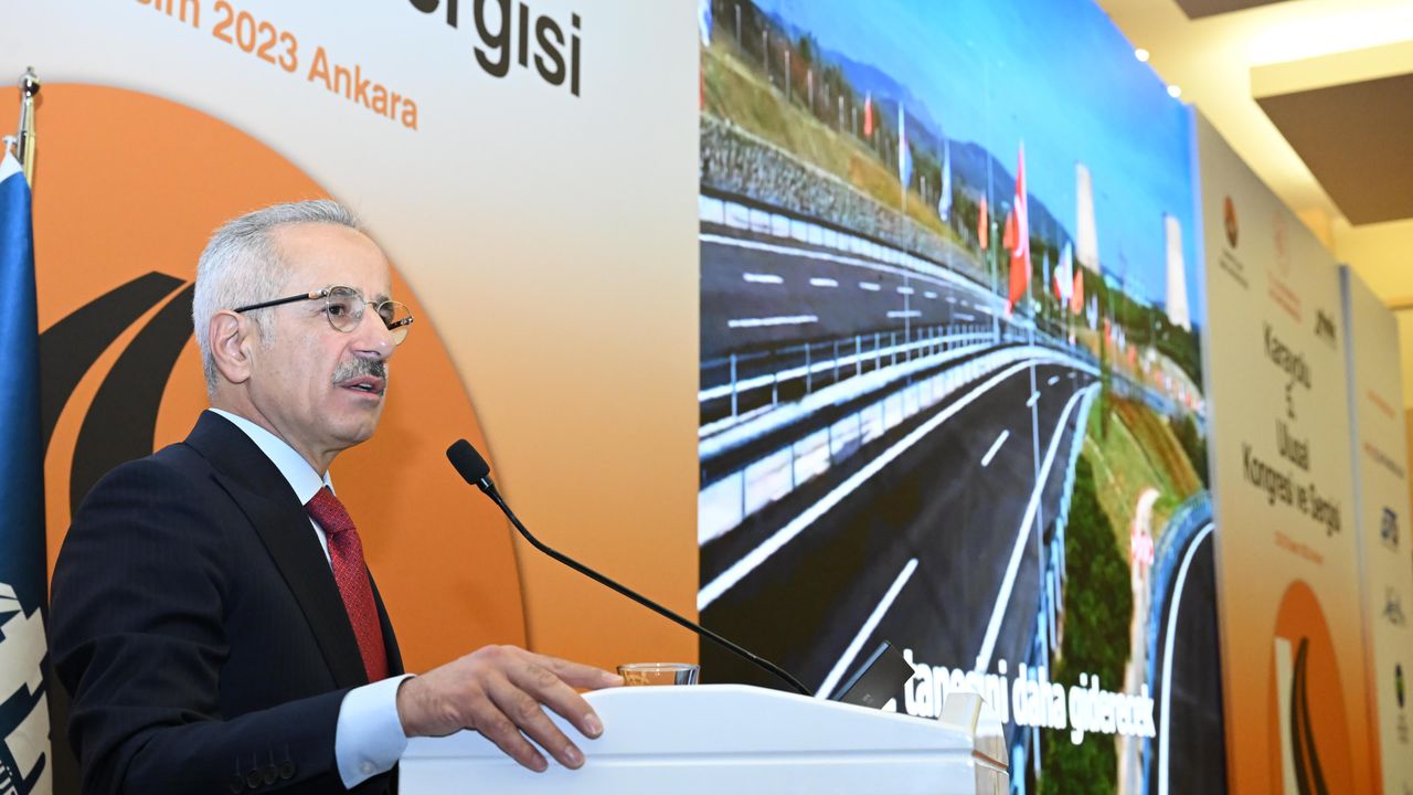 Bakan Uraloğlu: 2035'te her 2 araçtan biri elektrikli olacak
