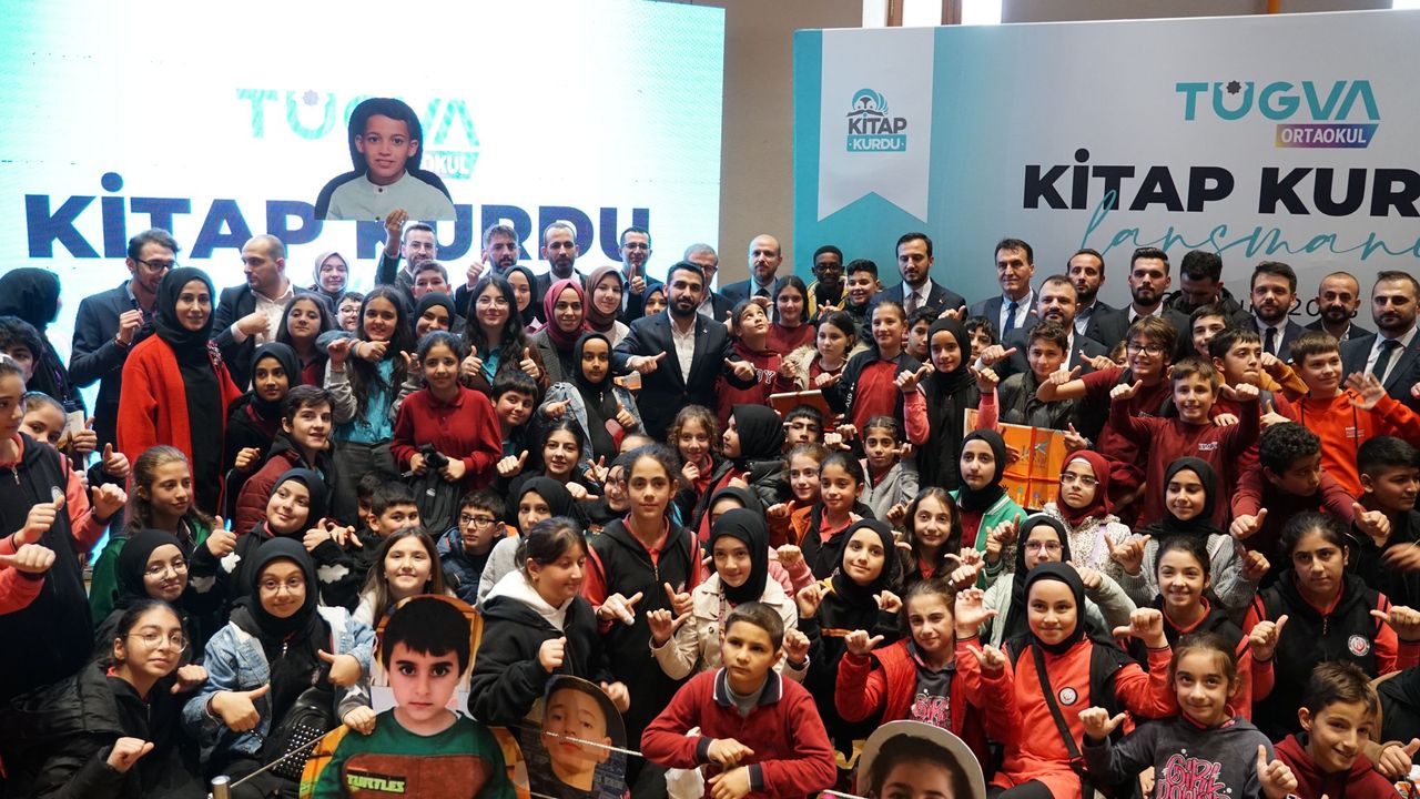 Bilal Erdoğan, Kitap Kurdu Yarışması'nın lansmanına katıldı