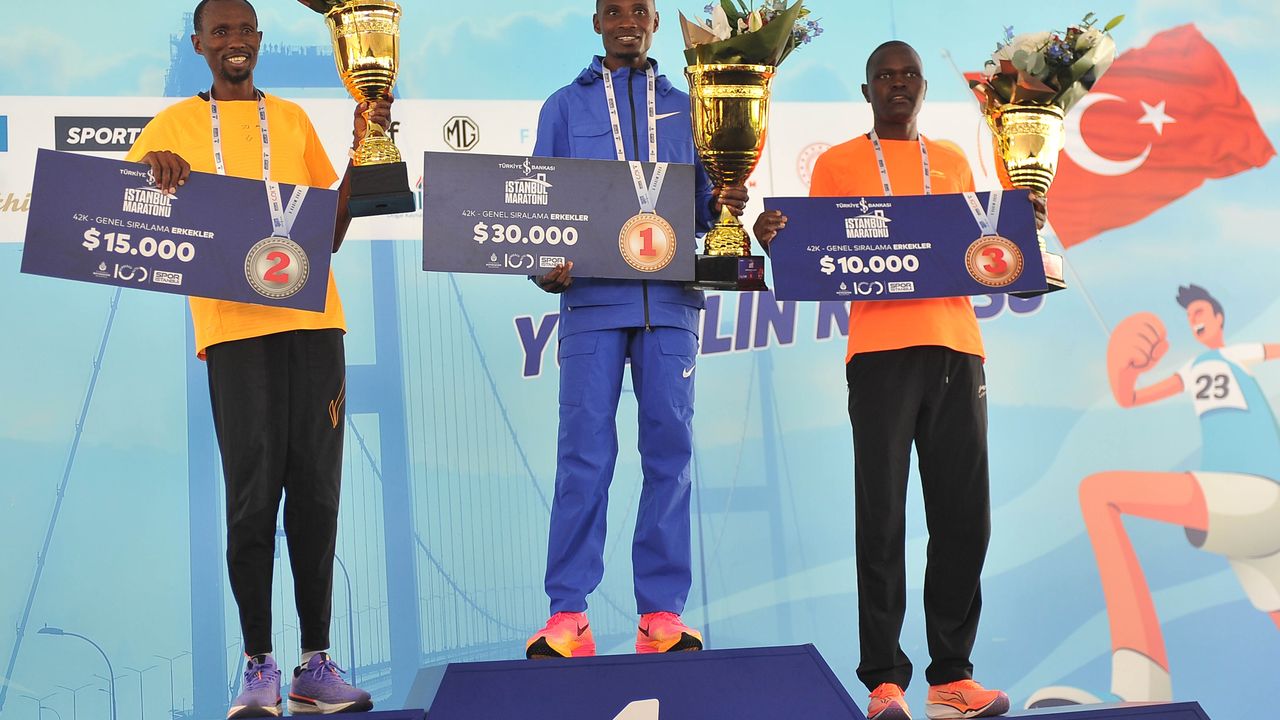 İstanbul Maratonu'na Kenyalı atletler damga vurdu