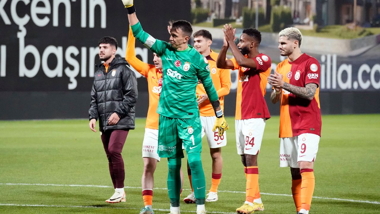 Galatasaray bu sezon ligde 8. kez kalesini gole kapadı