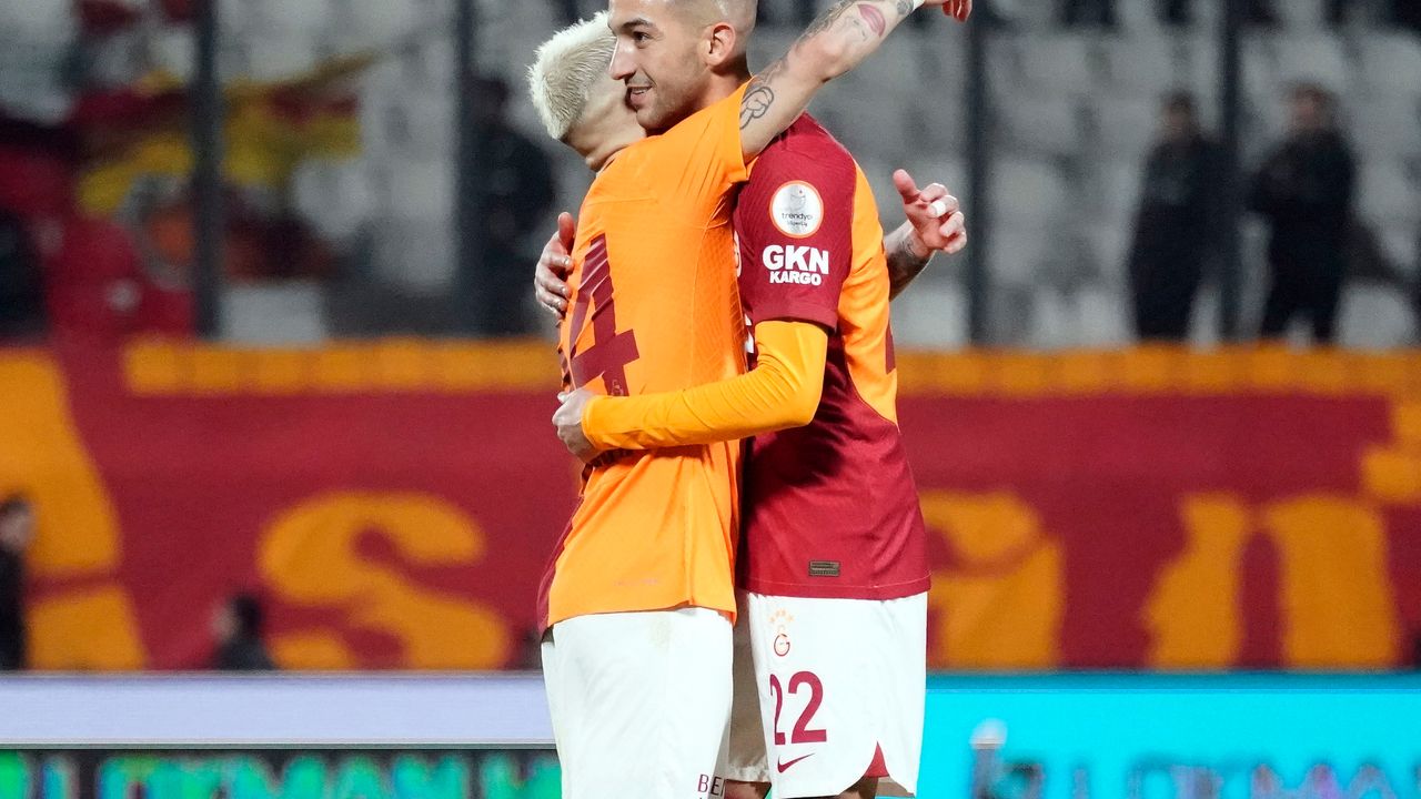 Hakim Ziyech bu sezonki 4. golünü kaydetti