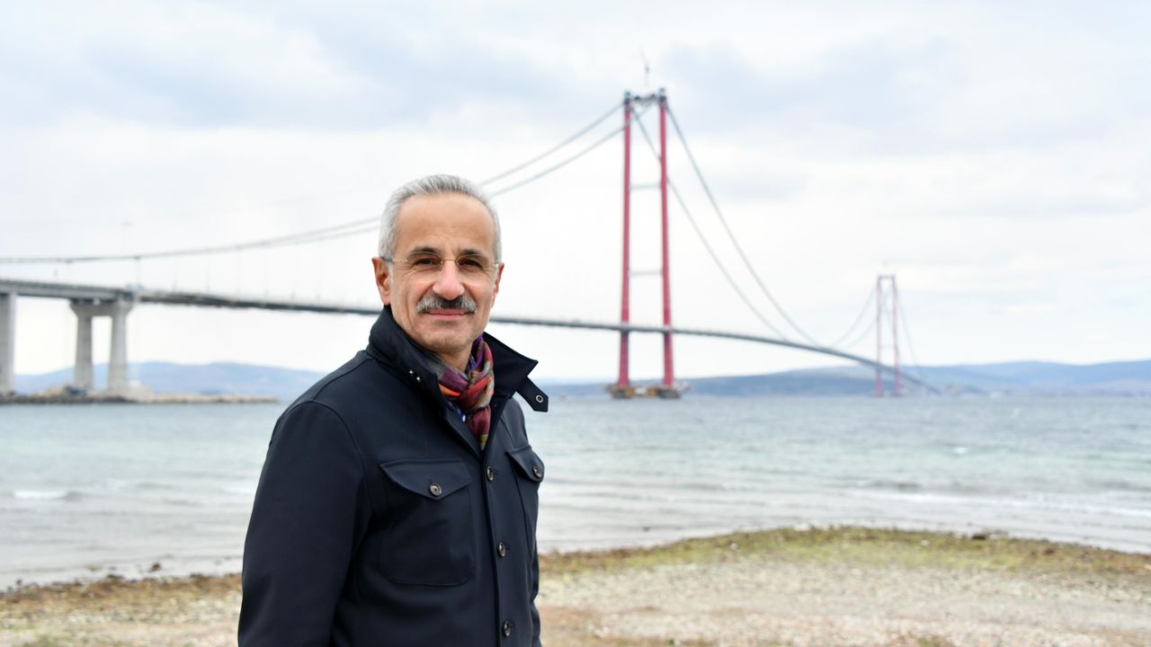 Bakan Uraloğlu: “Dünyada yılın en iyi projesi 1915 Çanakkale Köprüsü oldu”