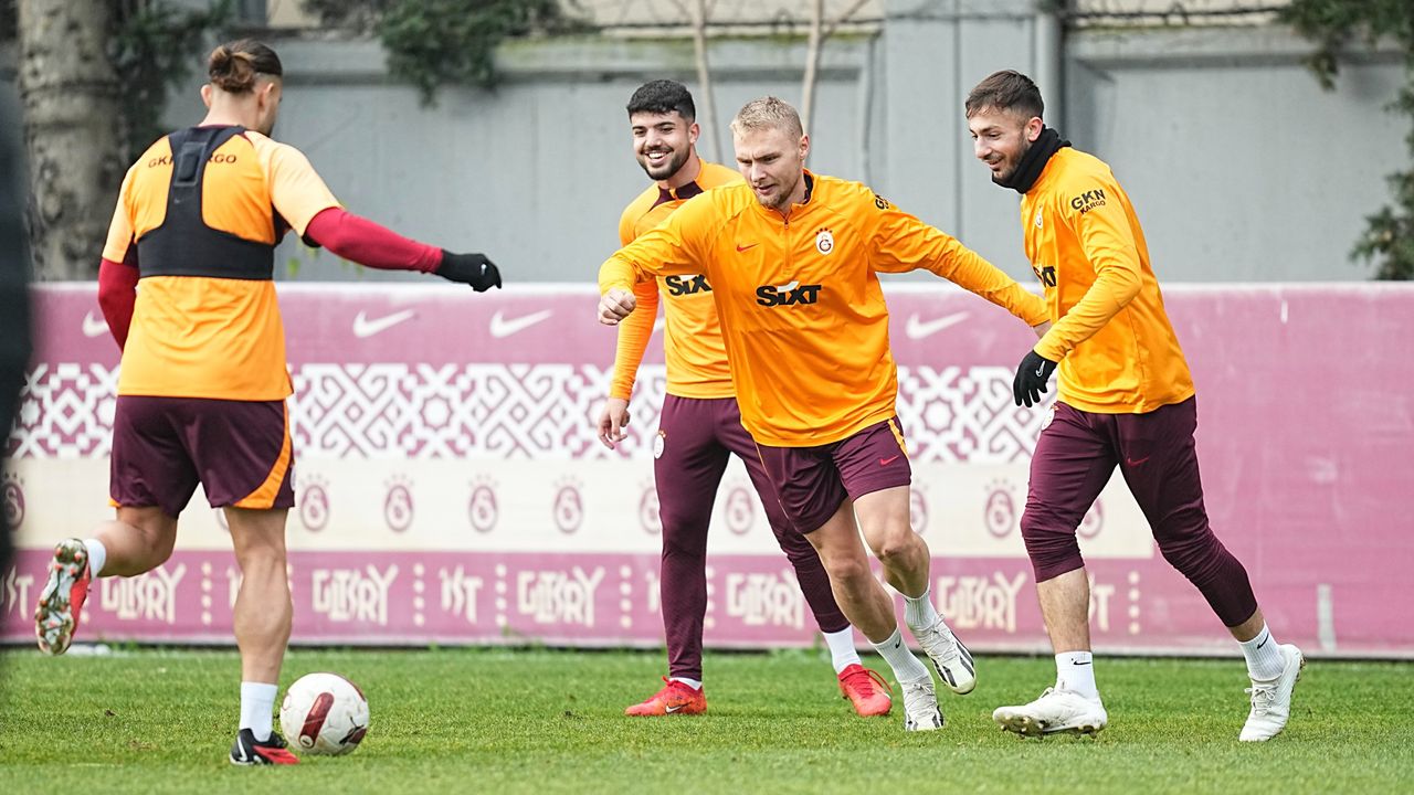 Galatasaray, Fenerbahçe derbisi hazırlıklarına devam etti