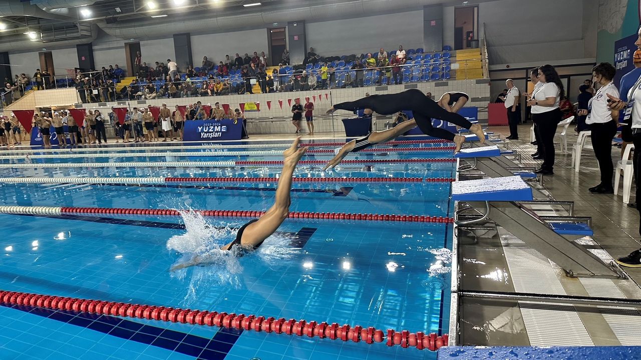 Spor İstanbul Yüzme Yarışları gerçekleşti