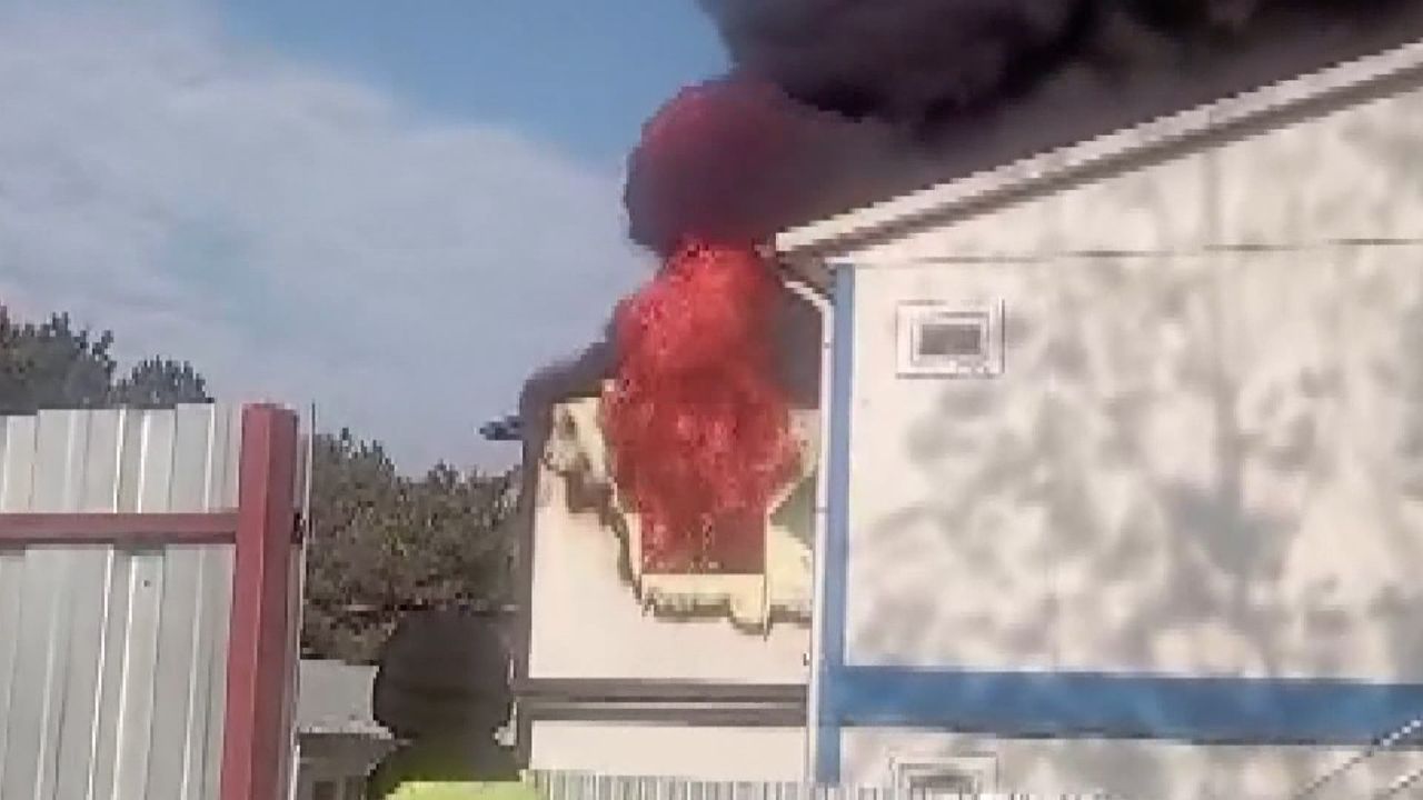 Çekmeköy'de işçilerin kaldığı konteynerde yangın çıktı 