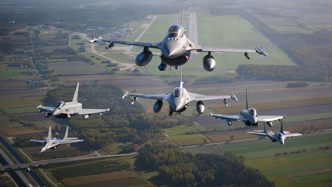 NATO'nun ikinci yarışmasını Türk F-16 fotoğrafıyla kazandı 