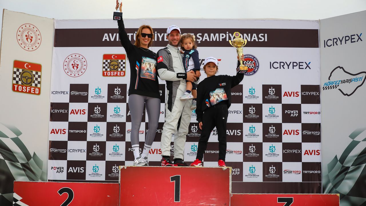 Türkiye'nin pist yarışlarındaki yeni şampiyonu; Barkın Pınar