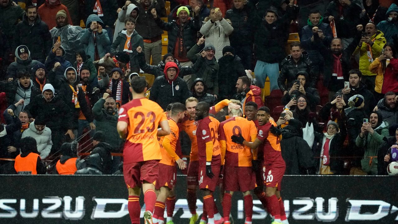  Galatasaray, Süper Lig’de 11 maçtır yenilmiyor