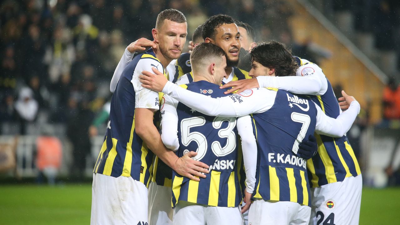 Fenerbahçe yoluna kayıpsız devam ediyor