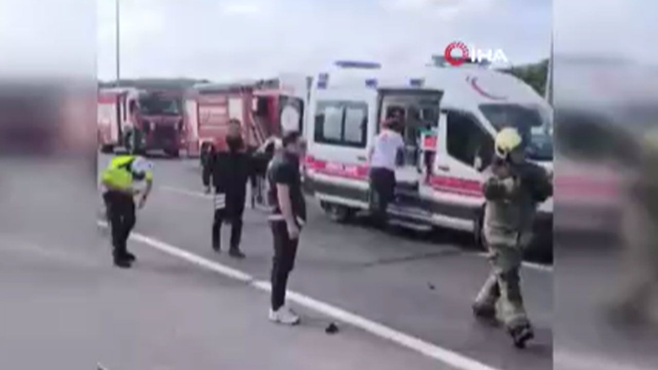 İstanbul Havalimanı yolunda minibüsle kamyonet çarpıştı