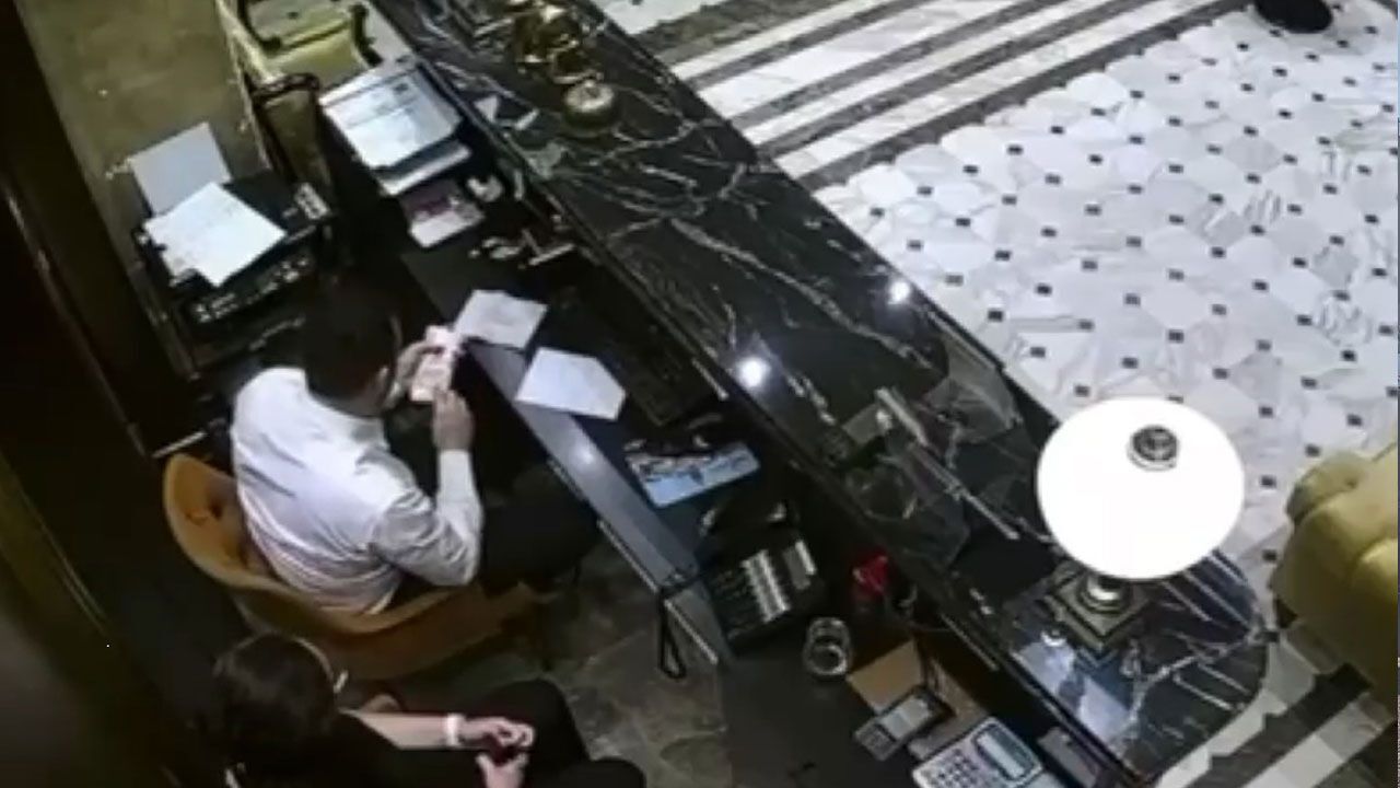 Fatih'teki Otel Çalışanlarından 50 Milyon Liralık Dolandırıcılık: O Anlar Güvenlik Kamerasında