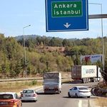 Anadolu Otoyolu’nda Ankara yönü ulaşıma kapandı, yolda uzun kuyruklar oluştu