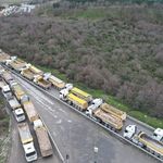 Arnavutköy’de döküm sahası yolunda kilometrelerce hafriyat kuyruğu