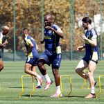 Fenerbahçe, Lyon ile oynayacağı rövanş maçı hazırlıklarına başladı