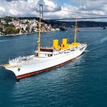 Zafer Bayramı’nda İstanbul Boğazı’nda görkemli geçiş