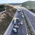 Kuzey Marmara Otoyolu'nda kamyon ile hafif ticari araç çarpıştı