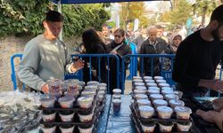 Kanlıca Yoğurt Festivali'nde 4 bin kişiye yoğurt dağıtıldı