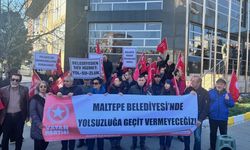 Maltepe Belediye önünde ayakkabı protestosu