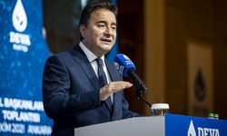 Ali Babacan: Umutsuzluğa yer yok, biz buradayız