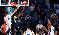 Anadolu Efes, Fenerbahçe Beko'yu 97-91'lik skorla yendi