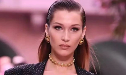 Bikinili yakalanan Bella Hadid'in selülitli hali sosyal medyayı salladı! Meğer onda bile varmış!