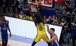 Fenerbahçe Beko 108 - Anadolu Efes: 66