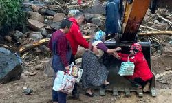 Karadeniz'de sel baskınları! Sel bu defa da Giresun'u vurdu mahsur kalanlar tahliye ediliyor