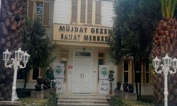 Müjdat Gezen'in Kadıköy’deki Tiyatro binası satılığa çıkarıldı