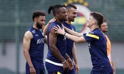 Fenerbahçe'nin kamp kadrosu belli oldu... Ameliyat geçiren o isim de listede!