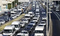 Tatil sonrası ilk iş gününde İstanbul'da trafik yoğunluğu başladı...