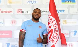 Antalyaspor'dan hücum hattına destek hamlesi: Kongolu golcü kadroya katıldı