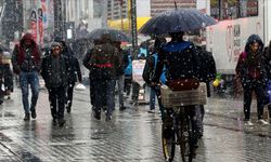 Meteoroloji’den kuvvetli sağanak uyarısı! İstanbul ve Ankara’ya yağmur geliyor