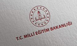 Okullarda uyum eğitimine katılacak öğrenciler için ücretsiz kitap dağıtıldı