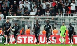 Beşiktaş'ta 3-2'lik Lugano mağlubiyeti sonrası olaylı gece: Yönetim istifaya çağrıldı!