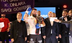 Muhammed Dursun, ağır siklet kick boks ünvan maçında rakibi ringe çıkmadan kemerin sahibi oldu