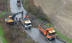 Arnavutköy’de yol çöktü