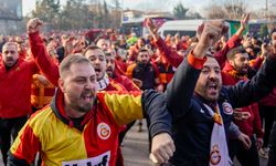 Galatasaraylı taraftarlar 3 yıl 10 ay sonra Kadıköy’de 