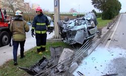 Şişli'de otomobiliyle takla atan sürücü aracını bırakıp gitti 