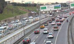 İstanbul'da yeni yılın ilk iş gününde trafik yoğunluğu