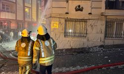 Esenyurt’ta 4 katlı binada korkutan yangın: Mahsur kalan 12 kişi kurtarıldı
